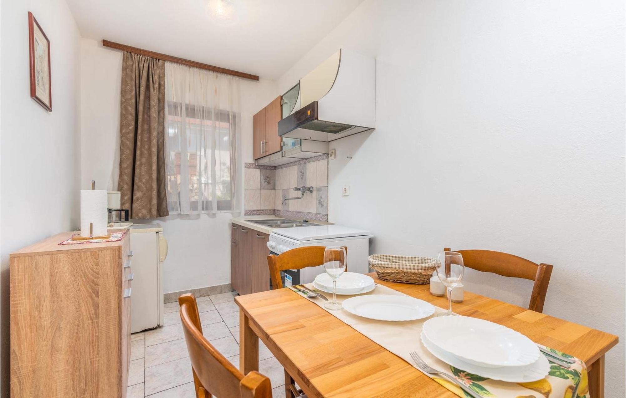 Gorgeous Apartment In Krk With Wifi Krk Town Buitenkant foto