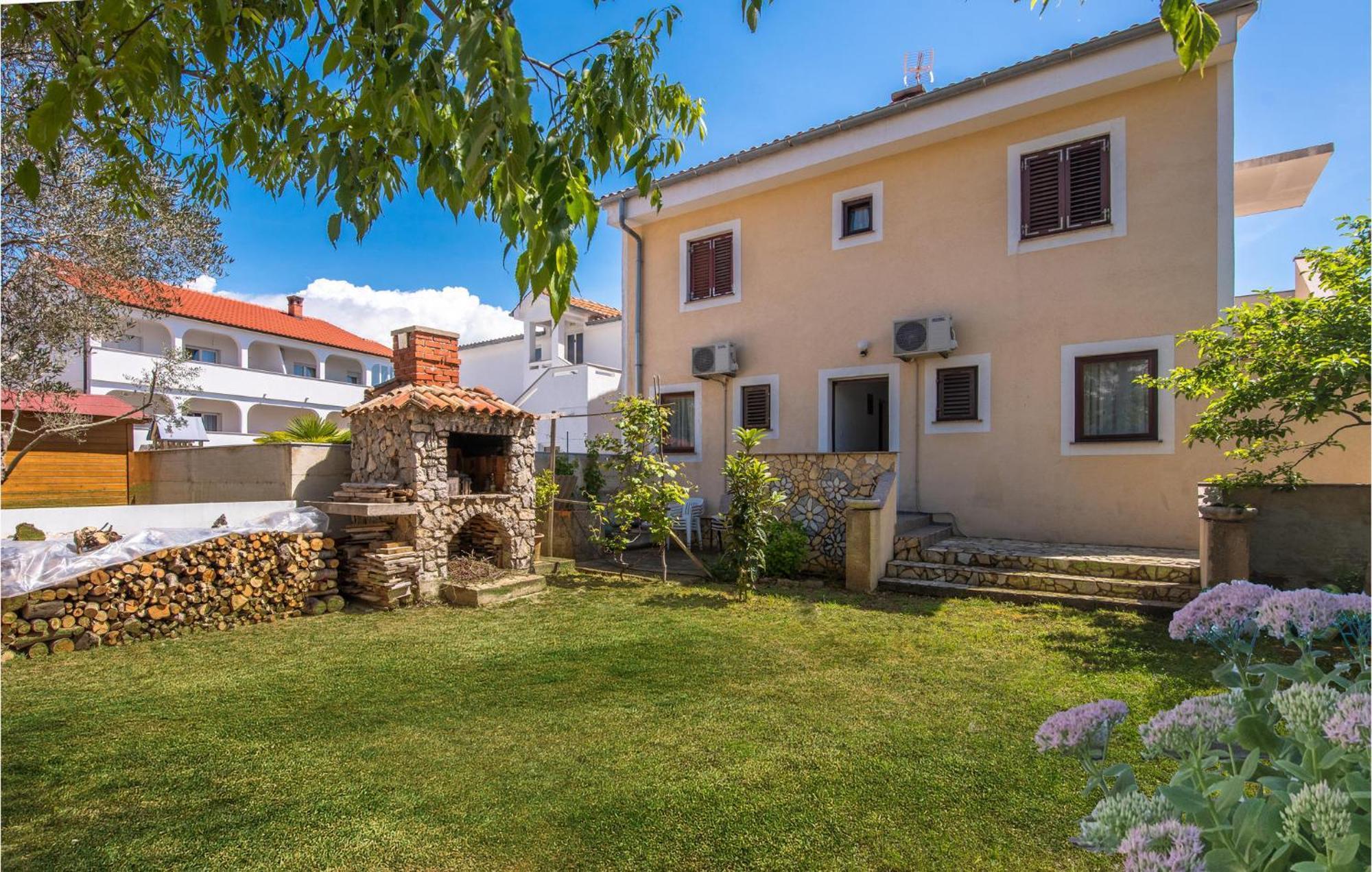 Gorgeous Apartment In Krk With Wifi Krk Town Buitenkant foto