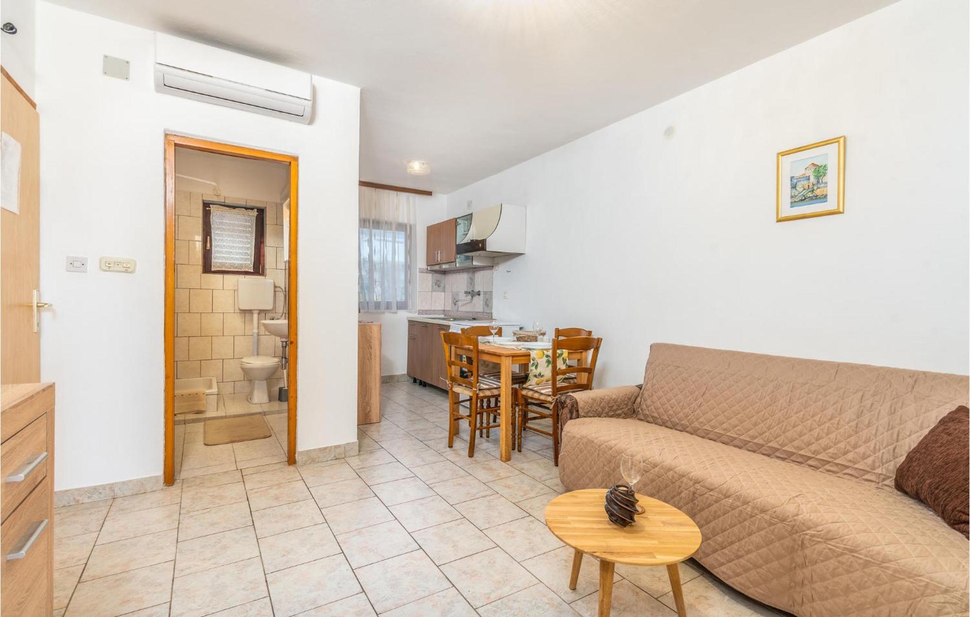 Gorgeous Apartment In Krk With Wifi Krk Town Buitenkant foto