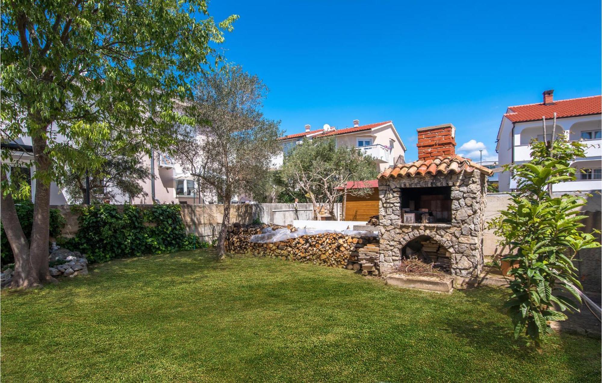 Gorgeous Apartment In Krk With Wifi Krk Town Buitenkant foto